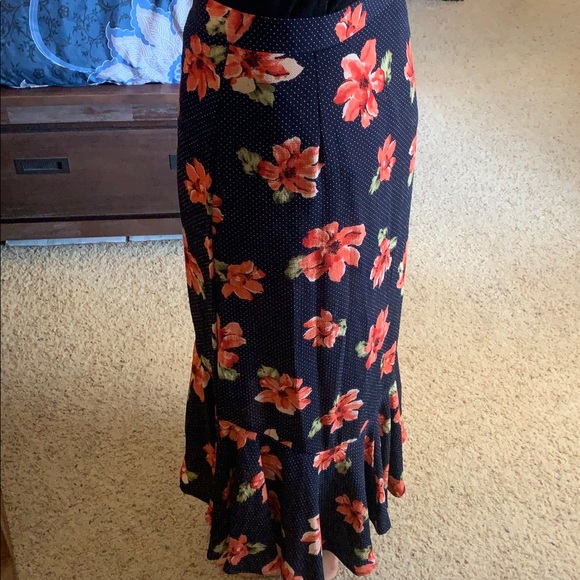 NWT Lucy Love Skirt, Medium - Picture 4 of 5